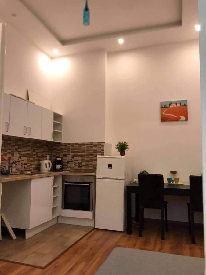 Akacfa Apartment-2 Br-Lovely Terrace-Old Jewish Quarter Budapest Bagian luar foto